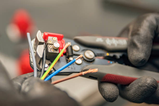 Best Local Electrician Companies  in Le Grand, CA